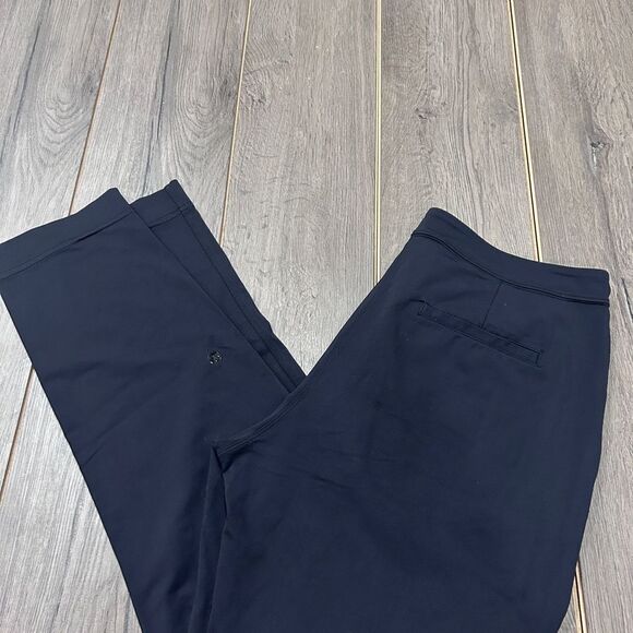 Lululemon Jogger - Picture 2 of 3